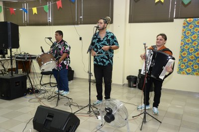 Evento reuniu pessoa que atuam na Justiça Eleitoral em clima de celebração das festas juninas