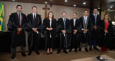 #PraTodosVerem: Na fotografia aparecem os magistrados da Corte Eleitoral da Paraíba, posando.